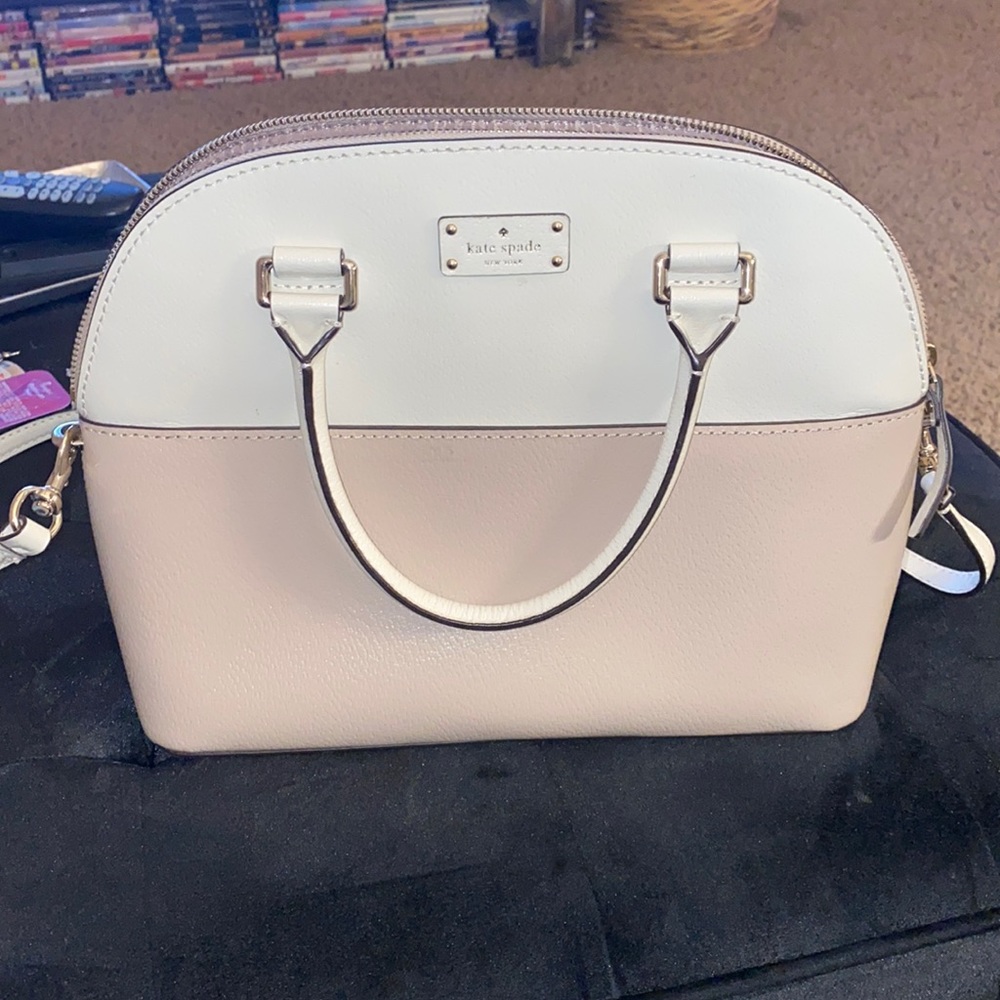 Adorable Kate Spade nude purse